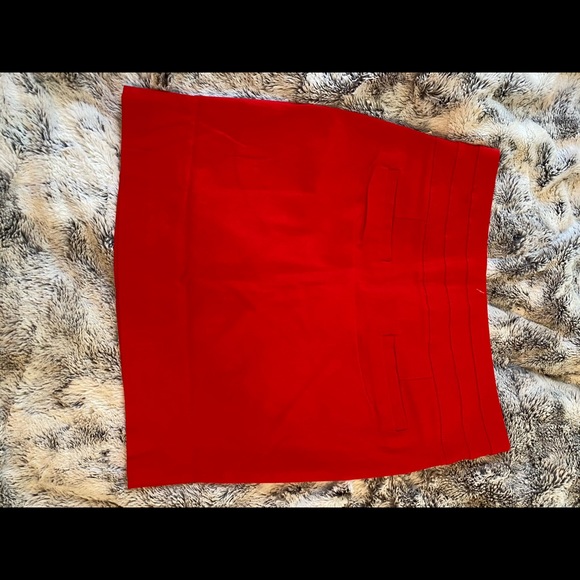 Red mini skirt from HAVE - Picture 3 of 5